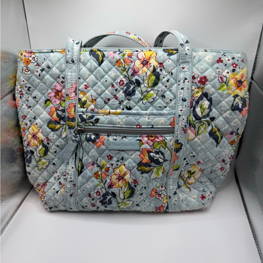 Vera Bradley Blue Tote Bag with Structured Design and Playful Aesthetic